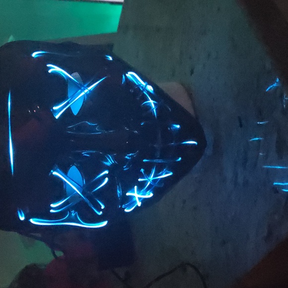 Light Face Mask - Picture 7 of 9